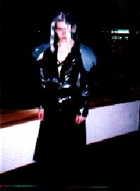 *cough* the 'addictive' sephiroth cosplayer pic. because the actual cosplayer in the picture was so blurred, my friends continually asked if they could stare at it...^_^*** i loved this costume!! GO FINAL FANTASY! 